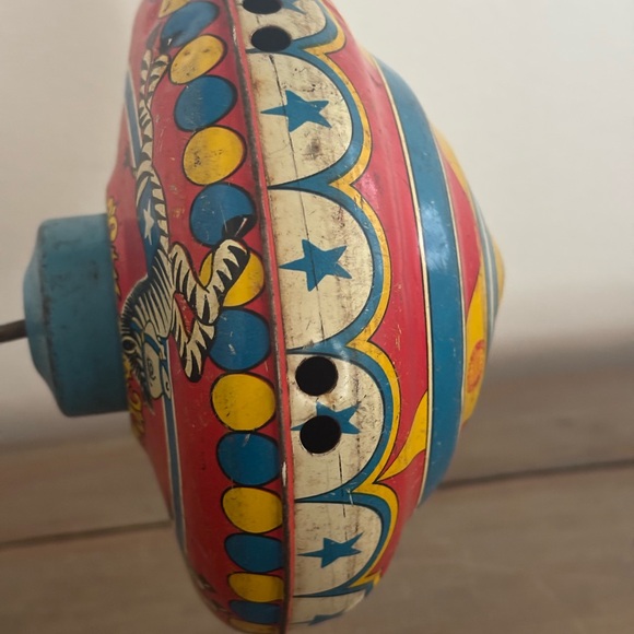 Vintage Ohio Art 1940’s Zebra Tin Litho Spinning Toy Top - Still Working - Picture 9 of 9